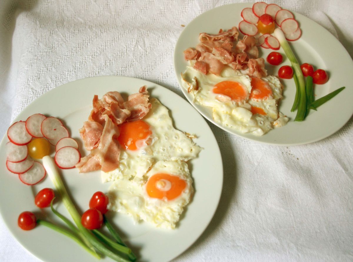 EiermitBacon_undBlume0198