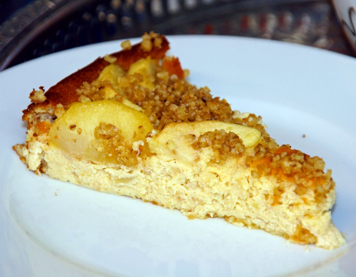 Apfelkäsekuchen_Stück.jpg